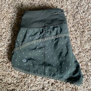 Lululemon Reflective Hottie Hot Short 2.5”